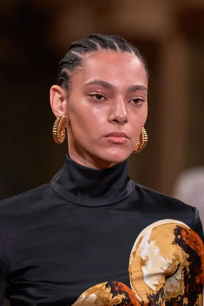 Look 83